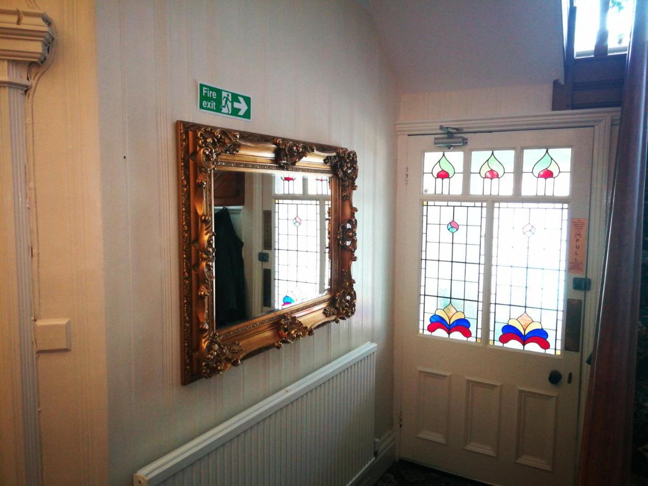 The Grove Bed & Breakfast Whitby Eksteriør bilde
